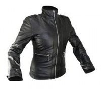 chaqueta de cuero negra